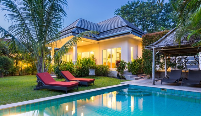 Beautiful villa with swimming pool