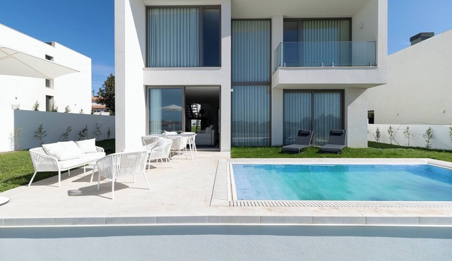 Belemia Grey Villa, Sintra, Lisbon