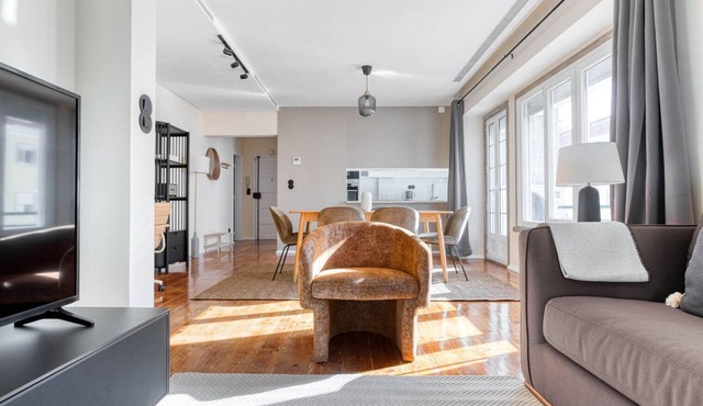 Blueground | Alvalade, furnished + balcony in Lisbon