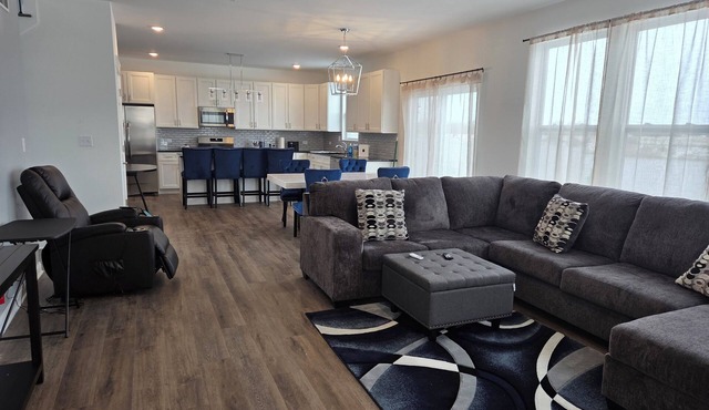 Brand New Spacious Lakefront 5-bedroom house in Serene Lynwood, Close to Chicago in Lynwood