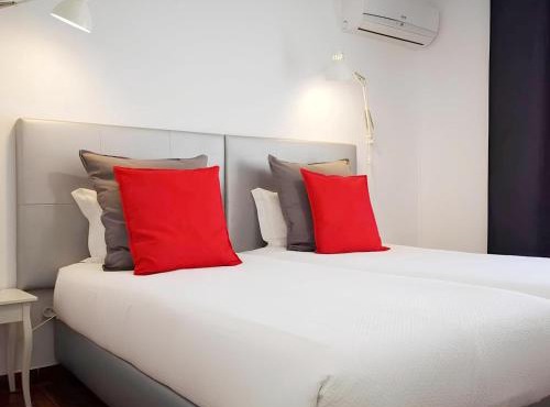 Bulldog Inn - Duna Parque Group