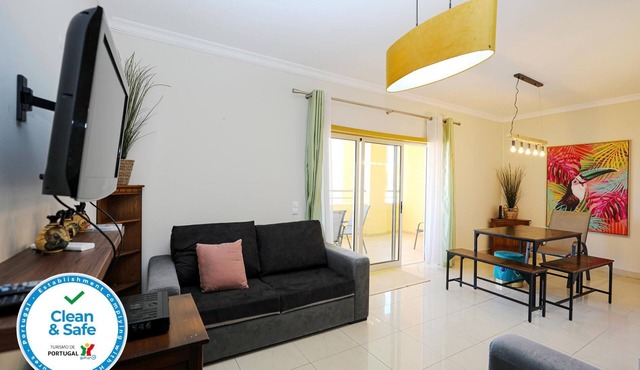 C07 - Penthouse for 3 people in Lagos