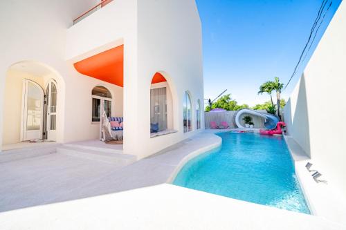 Candy House Private Pool Villa & KTV