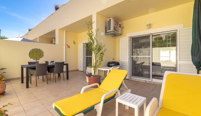 Casa Amiga - Communal pool & garden, just 500m from beach