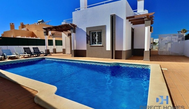 Casa Da Galé Villa with Private Swimming-pool