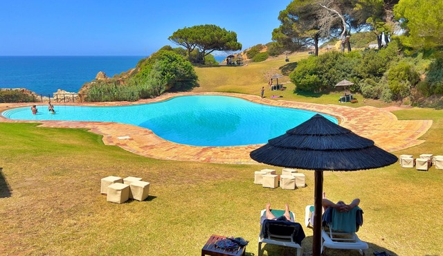 Casa da Prainha - 2 Bdr/200m to the beach/3 pools/Sports friendly
