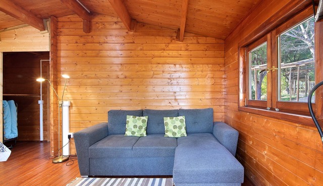 Casa de Campo Vale do Asno-Bungalow '6' with Shared Pool, Wi-Fi and Air Conditioning