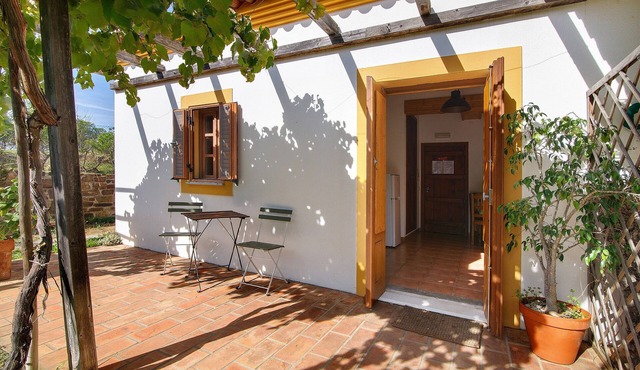 Casa de Campo Vale do Asno-Room 'Suíte' with Shared Pool, Wi-Fi and Air Conditioning