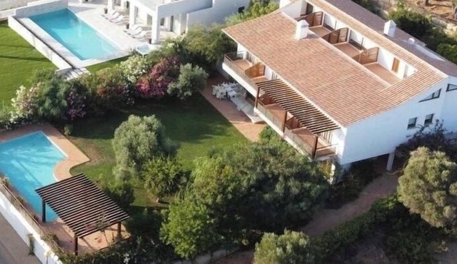 CASA DE MOS-20 pers-8 room seaview-beach at 600 mt