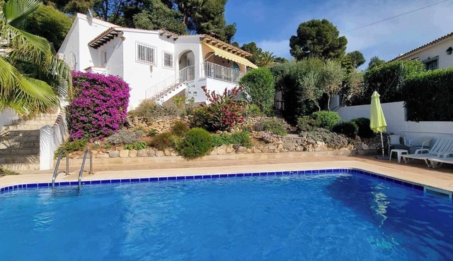 Casa Lydia. Lovely villa with private pool and gardens. Sleeps 6. Moraira in VC