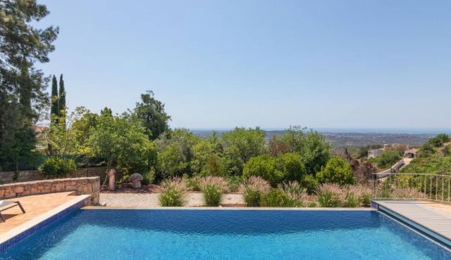 Casa Velha: Pool & Ocean View by Interhome