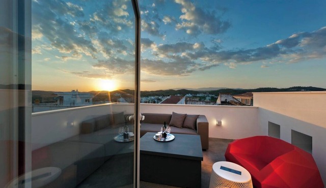 Casa Xonar - Luxury townhouse in Silves with plunge pool!
