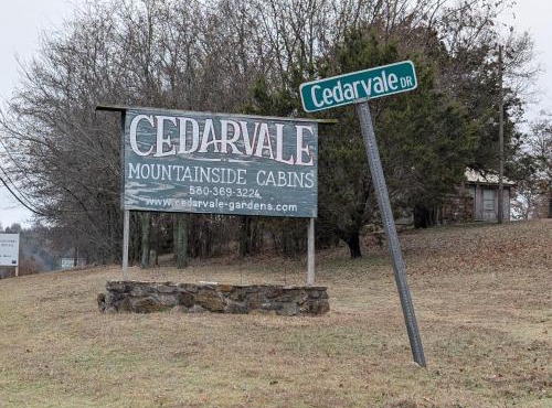 Cedarvale Cabins Turner Falls in Davis