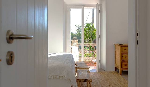 Cenoura-Brava Villas & Suites.