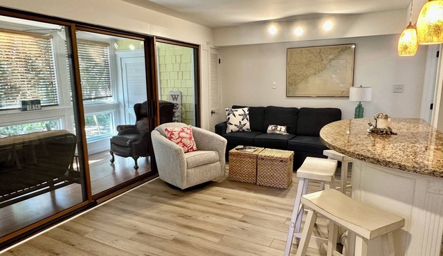 Charming lower level 1-bedroom Seascape villa just steps from the beach! in Kiawah Island
