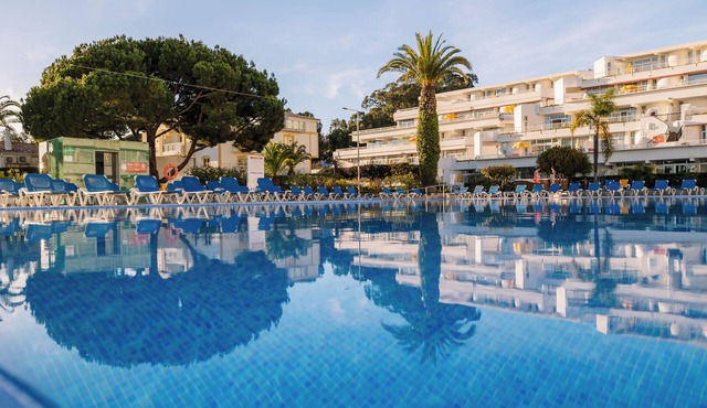 Comfort by the Beach! 1BR Apartment w/Kitchenette, Walk to the Beach | 4 Units