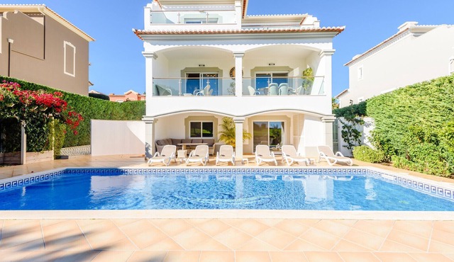 CoolHouses Algarve Lagos | Beautifull V4 w/ golf course view | The White House