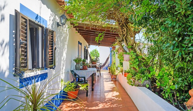 Country House 'Monte Da Bárbara' with Private Terrace, Garden and Wi-Fi