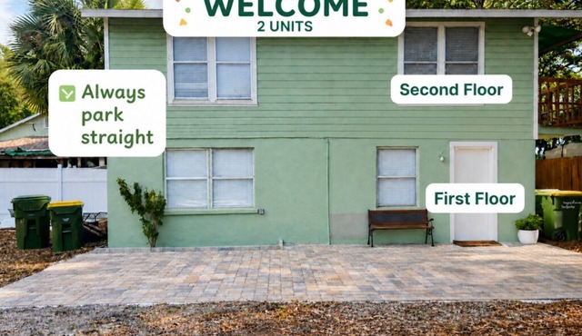 Downtown Sarasota Rental, 2 Units,4 Bedrooms,3 Baths, Sleeps 10, Lido Beach 6min in Sarasota