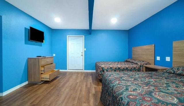 Experience Unit Pet Friendly Access To Padre Island Beach And State Park Nearby in Corpus Christi
