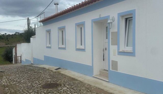 Family home in an Alentejo village in Amieira Portel