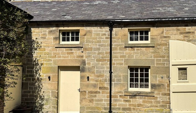 Footmans Cottage - Two Bedroom Villa, Sleeps 4 in Harnham