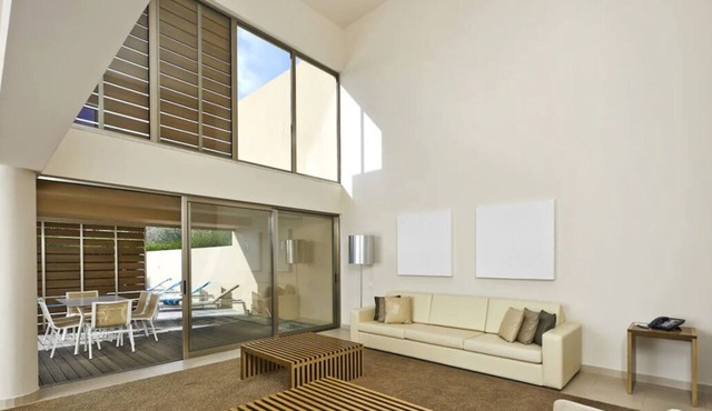 FOUR Pet-friendly 2BR Villas! Full Kitchen, Private Pool, Free Parking!