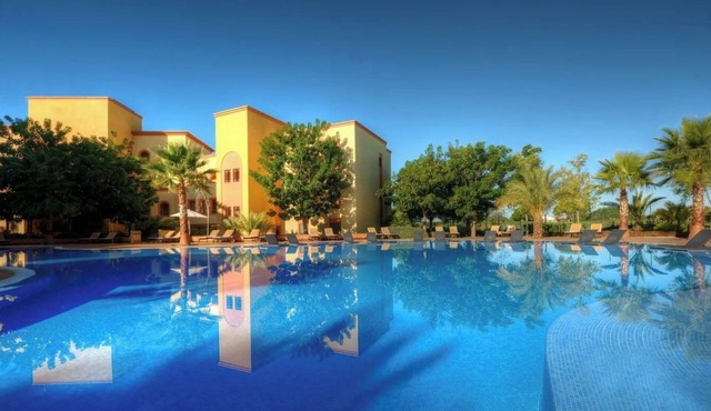 Fun in the Sun! Superior 3 Bedroom with Pool, Golf Views & Marina Walks