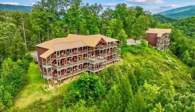 Greenbrier Estate | 28 Luxury Suites | Two Private Mansions On One Property in Gatlinburg