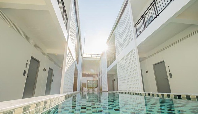 Greenery Loft Phuket only 20 minutes to Bang Tao Beach
