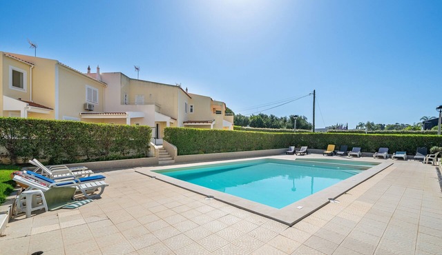 Holiday Home 'Sun & Salt Villa' with Shared Pool, Wi-Fi & Air Conditioning