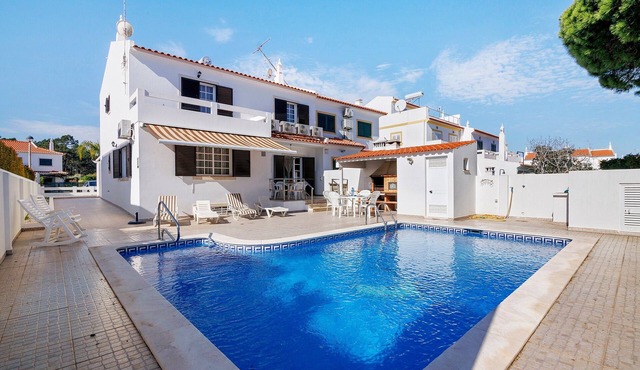 Holiday Home 'Villa Da Praia' with Private Terrace, Wi-Fi & Air Conditioning