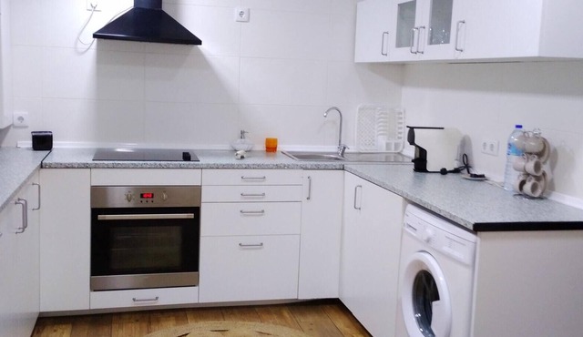 Homerez - House for 4 ppl. with garden and terrace at Vila Nova de Santo André