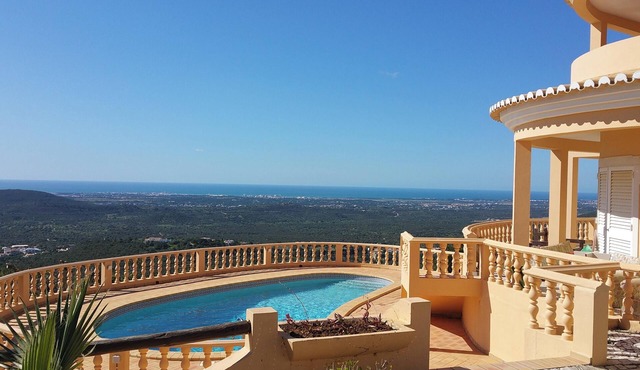 Homerez - Elegant family house in Loulé with private pool