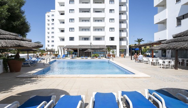 Hopstays - Albufeira Olympics with pool