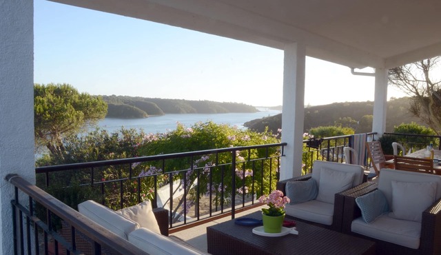 House on the rio Mira estuary 7 bedrooms and 6 bathrooms
