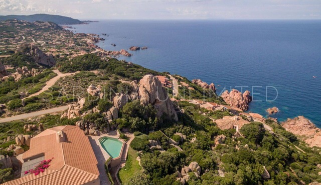 Il Rifugio degli Architetti: Villa with unique sea-view and private pool in Costa Paradiso
