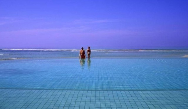 Jacuzzi Villa in Khao Lak with a romantic outdoor Jacuzzi JV#19