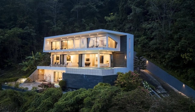 Lapista 6 Bedroom Luxury Vila