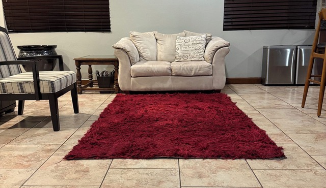 Large Gorgeous home! Can sleep large groups in Long Beach