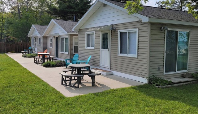 Lovango Hideaway Beach Resort-4 cottages with private beach on Lake Huron! in Oscoda