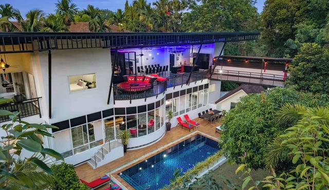 Luxury villa mountain view 10BR/Private chef available