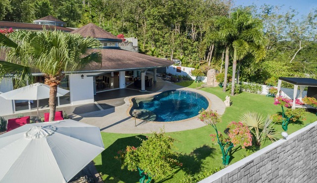Luxurious, quiet, private Pool-Villa Jasmine, 7/7 housekeeper/butler