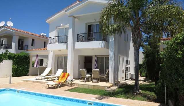 Luxurious Villa with Private Pool, Sea and Mountain Views in Pegeia