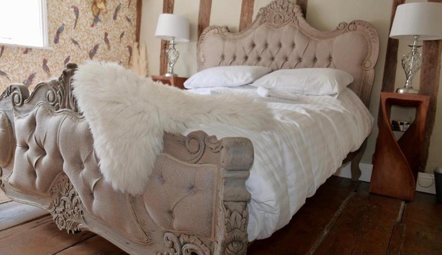Luxury 8 Bed Manor House Hot Tub Cinema Room SkyTV in Saffron Walden