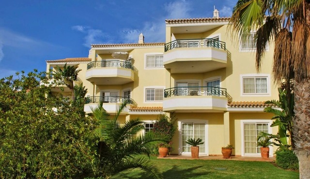 Luxury house near the sea with swimming pool, hammam, jacuzzi, gymnasium, playground.