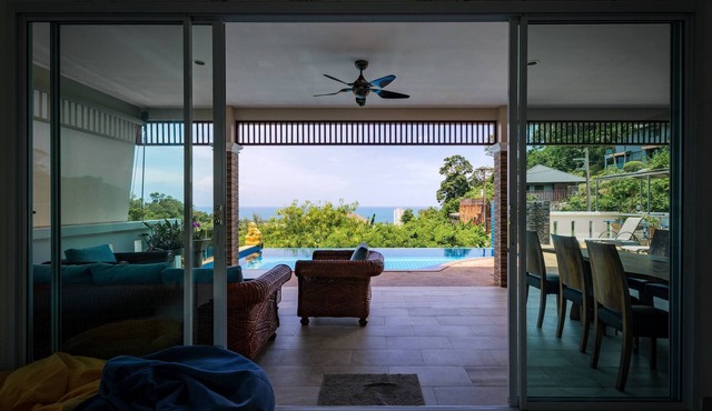 Luxury Seaview Villa, Infinity Pool, Sunset