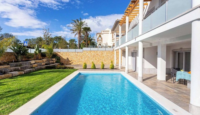Luxury Vau Beach Villa with Private Heated Pool