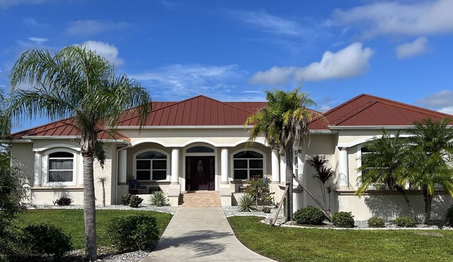 Luxury Villa on Canal in Port Charlotte
