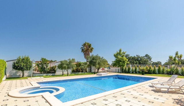 Magalhães Village - House 6 by LovelyStay in Quinta do Anjo